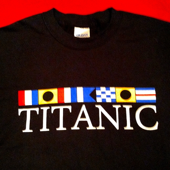TITANIC T-SHIRT - Picture 1 of 6